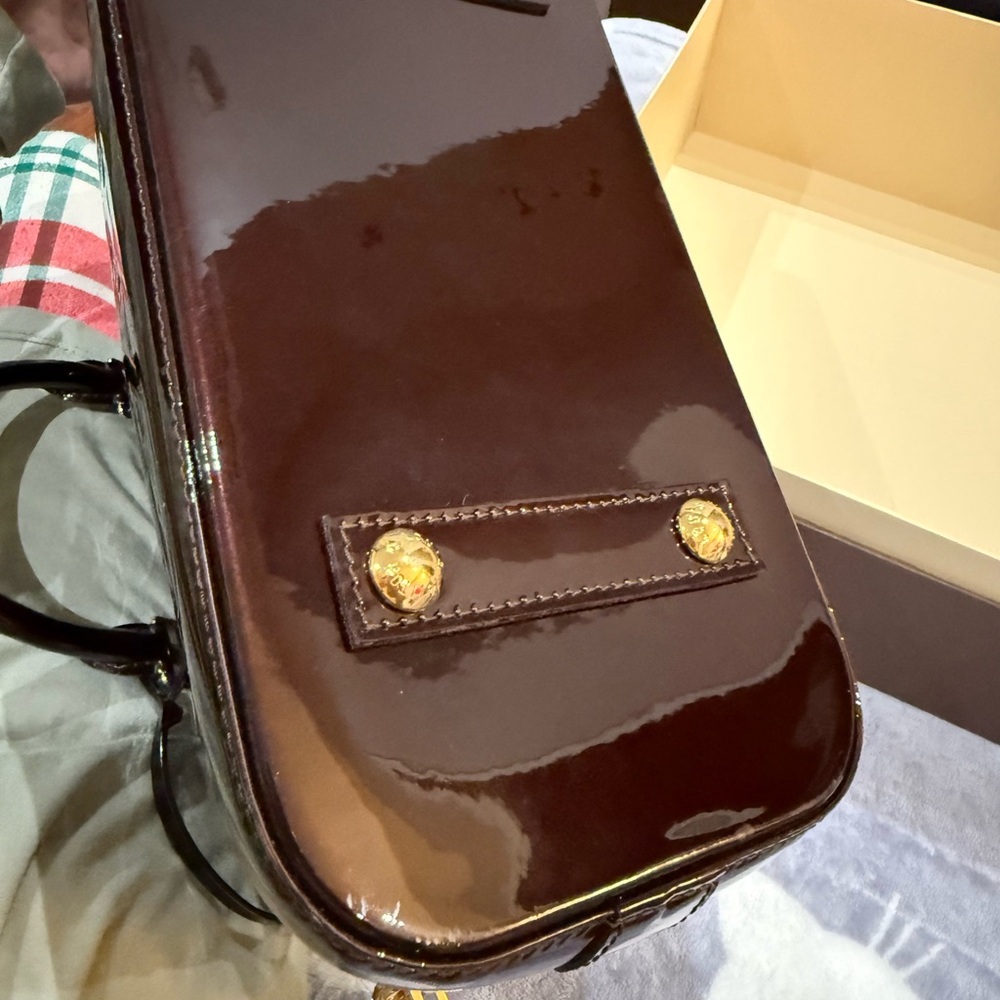 Louis Vuitton Glossy Monogram Alma Satchel in Dark Bordeaux - Picture 16 of 16
